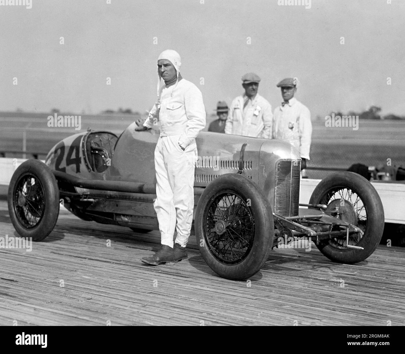 Vintage Auto Racing: Earl DeVore & $22,000 Miller Special at the Baltimore-Washington Speedway race ca. 1925 Stock Photo