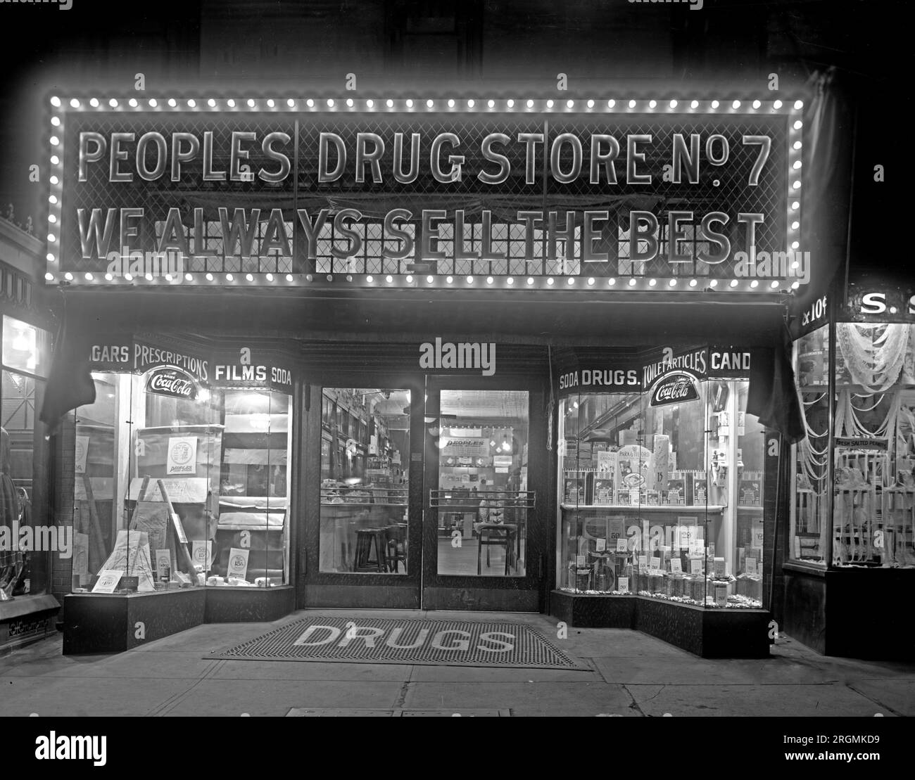 Peoples Drugs Store, 11th & G, [Washington, D.C.], at night ca. 1919 or 1920 Stock Photo