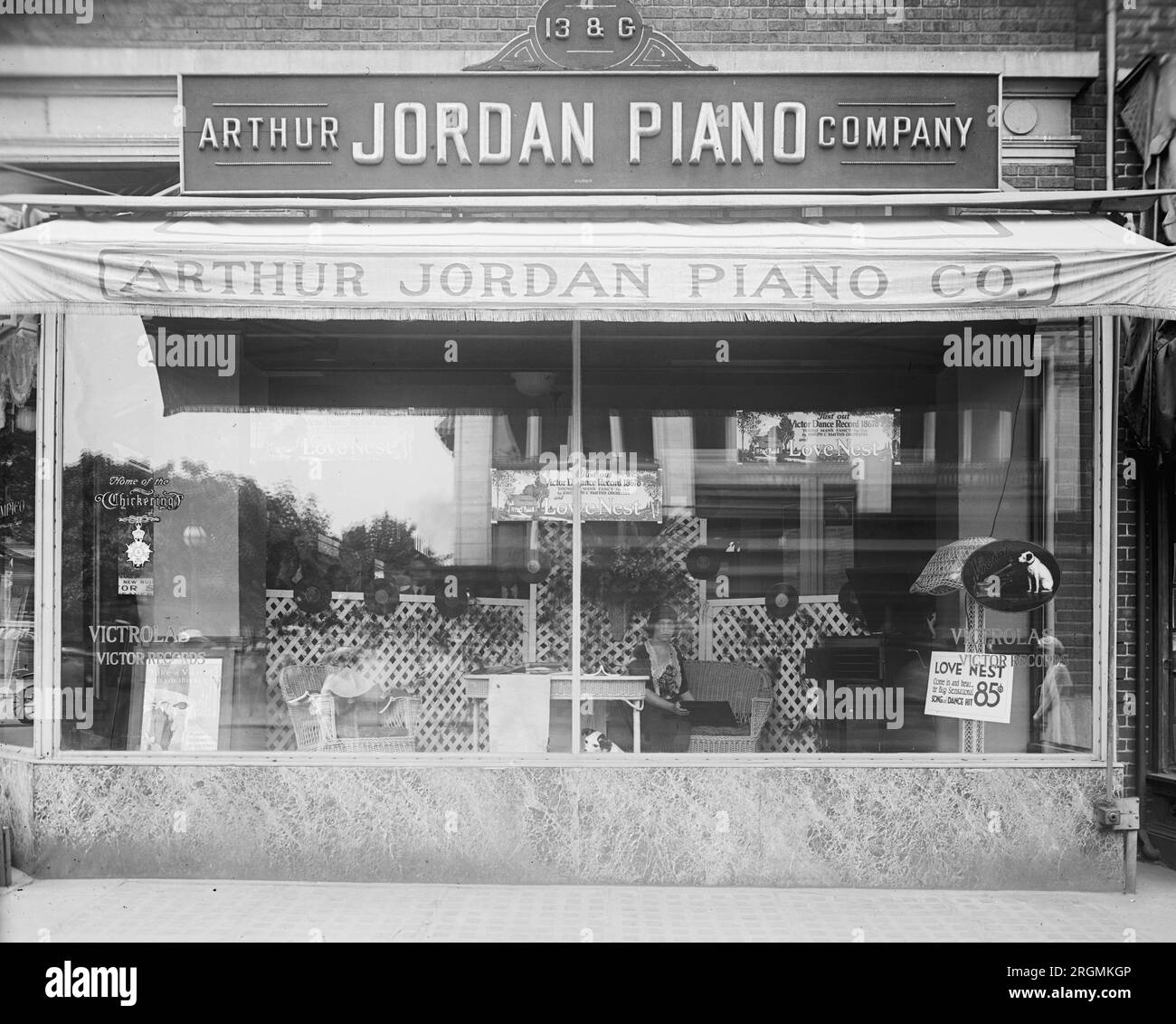 Jordan Piano Company display window ca. 1920 Stock Photo