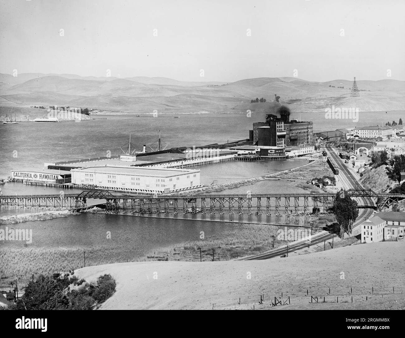 Plant of the California and Hawaiian Sugar Refinery Company, Crockett, Cal. ca. 1910s Stock Photo