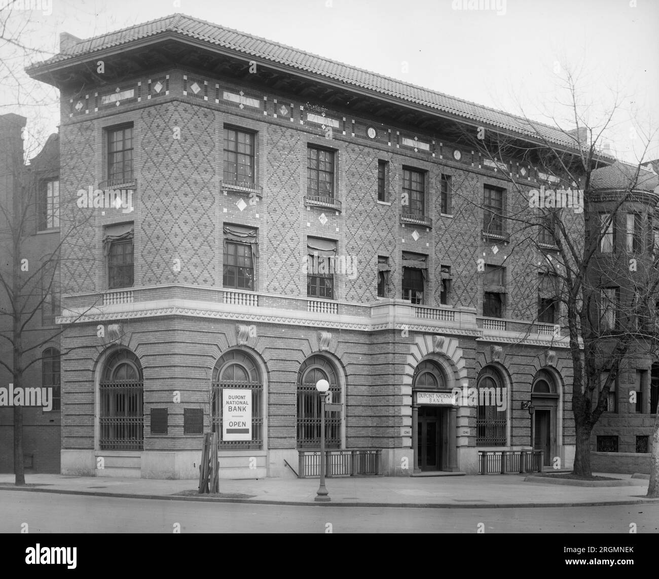 Dupont National Bank, Washington, D.C. ca. 1910-1925 Stock Photo