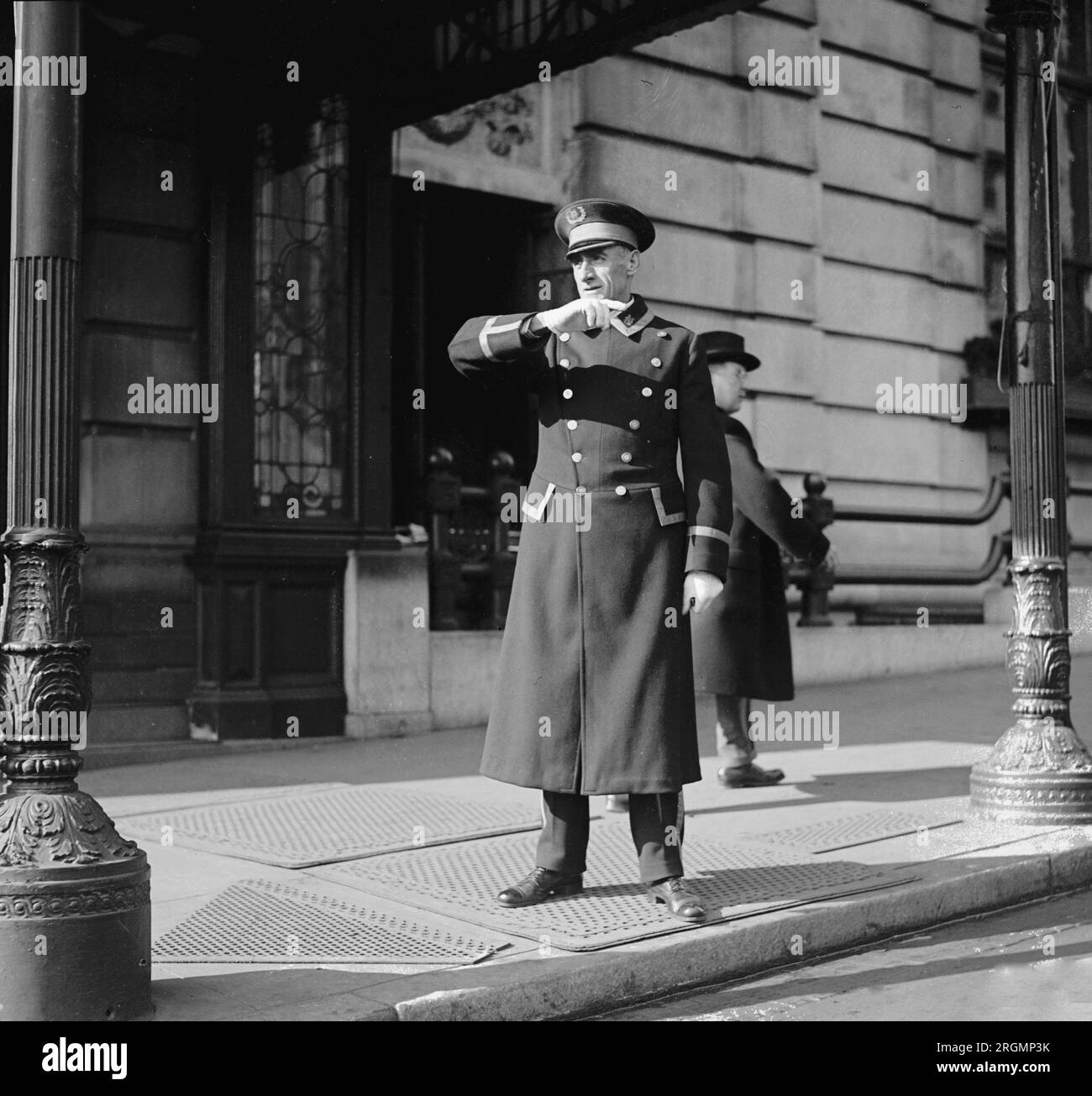 1920s doorman hi res stock photography and images Alamy