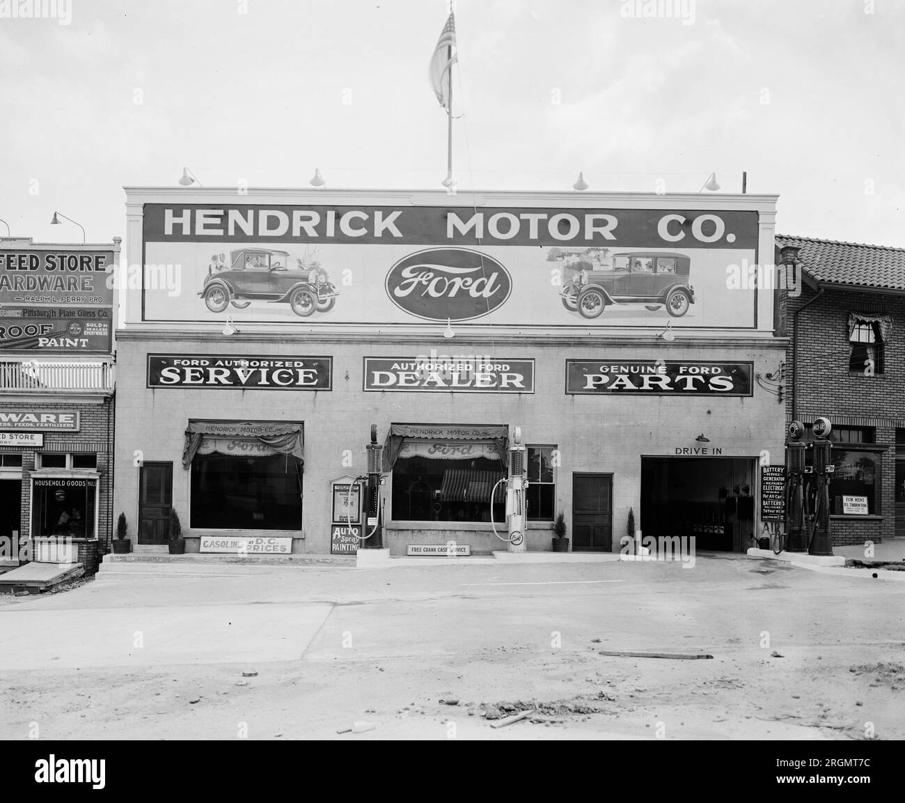 Car dealership Black and White Stock Photos & Images Alamy