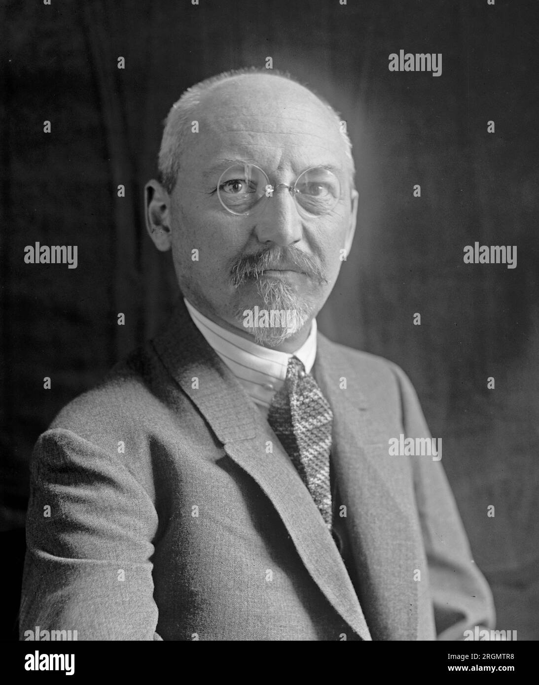 Portrait of Dr. Otto Wiedfeldt ca. 1922 Stock Photo - Alamy