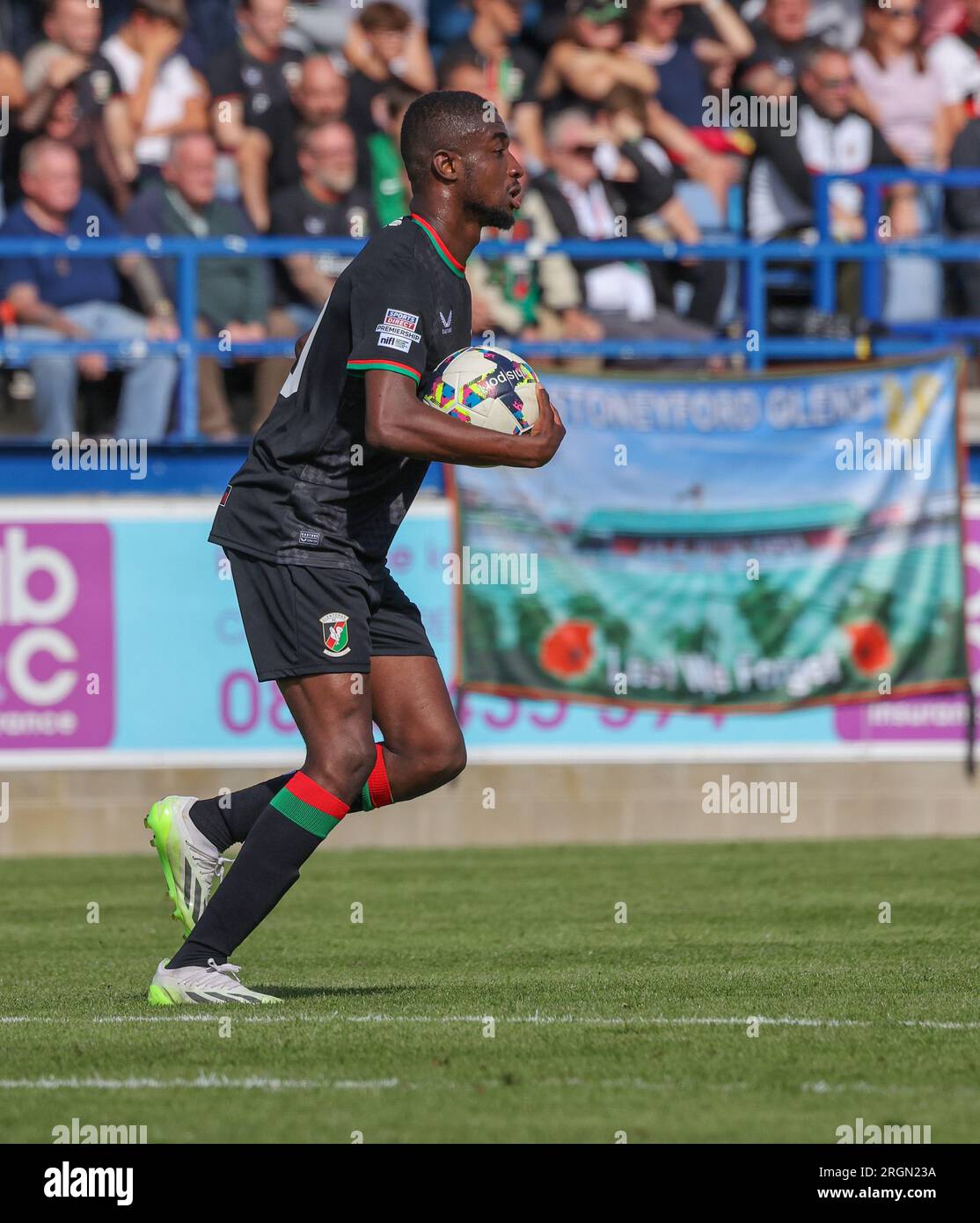 Ogedi uzokwe glentoran hires stock photography and images Alamy