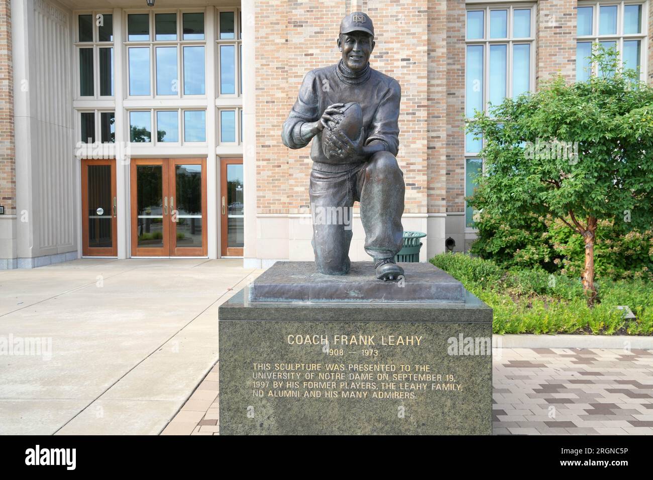 A statue of former Notre Dame Fighting Irish football coach