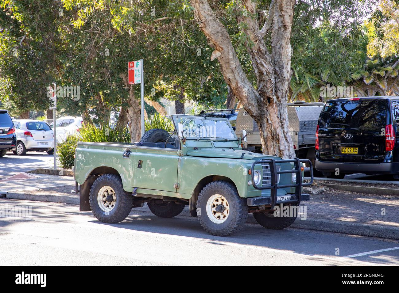 1972 Series 2 Land Rover Defender parked in Sydney Australia, right hand drive with no roof so fully open top Stock Photo