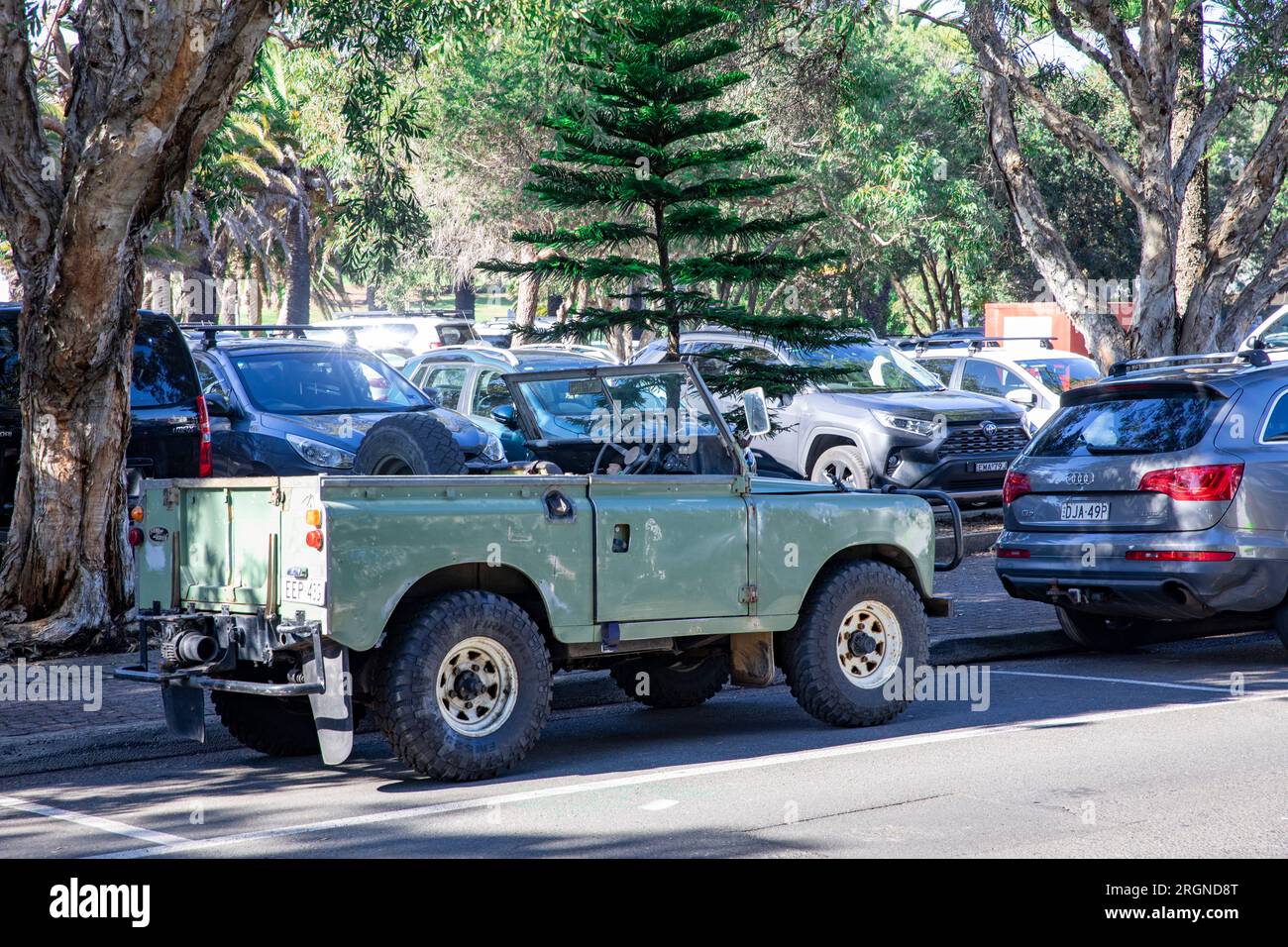 1972 Series 2 Land Rover Defender parked in Sydney Australia, right hand drive with no roof so fully open top Stock Photo