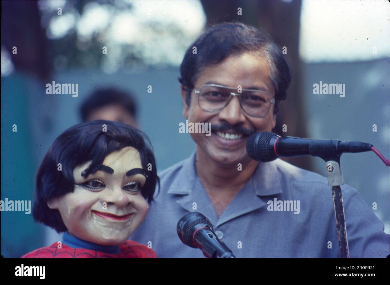 Ventriloquist Talking with Tongue and not moving the mouth or face