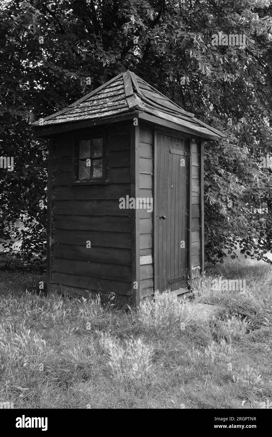 Garden hut Black and White Stock Photos & Images Alamy