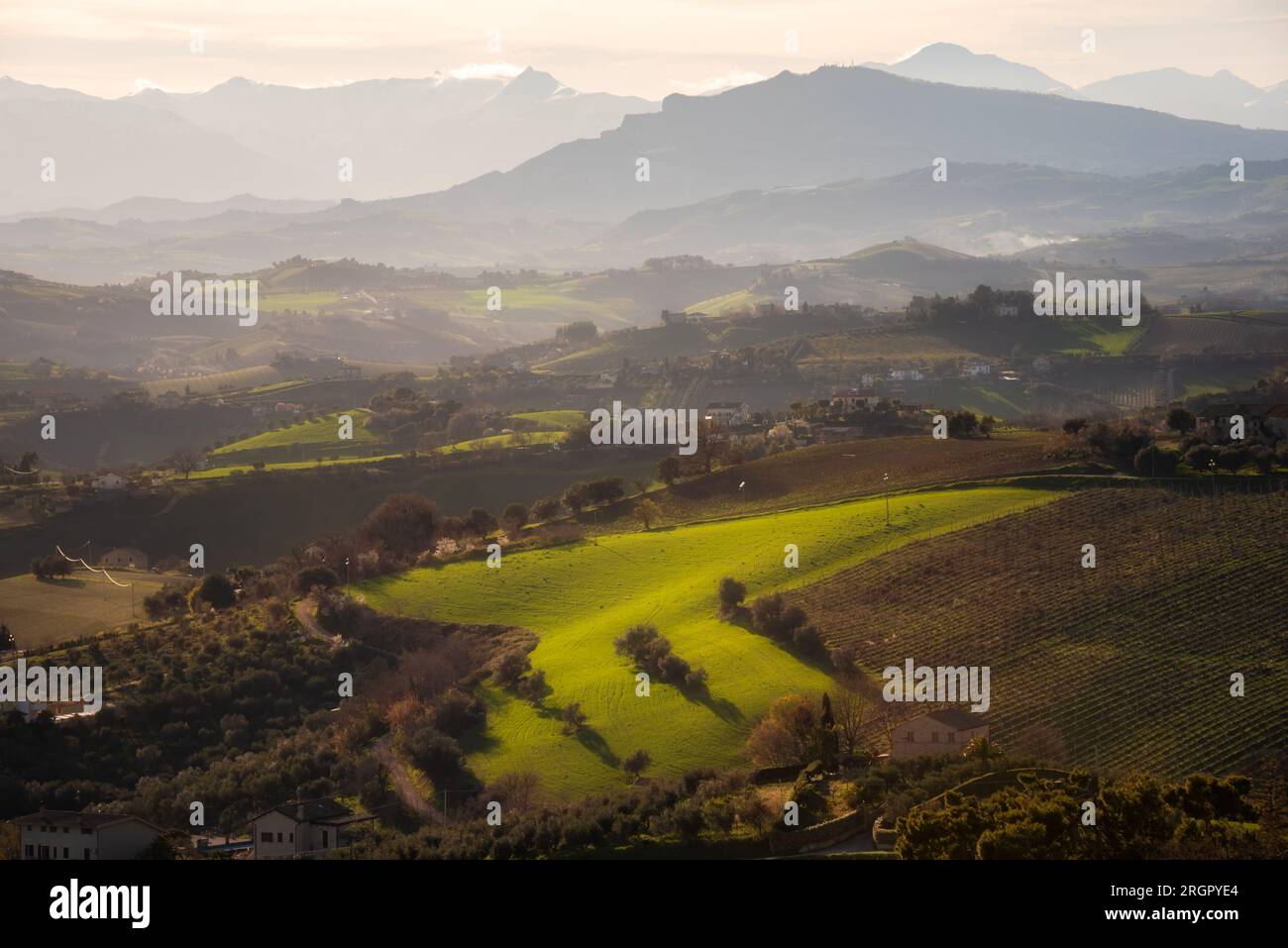 Cultivated farm land hi-res stock photography and images - Alamy