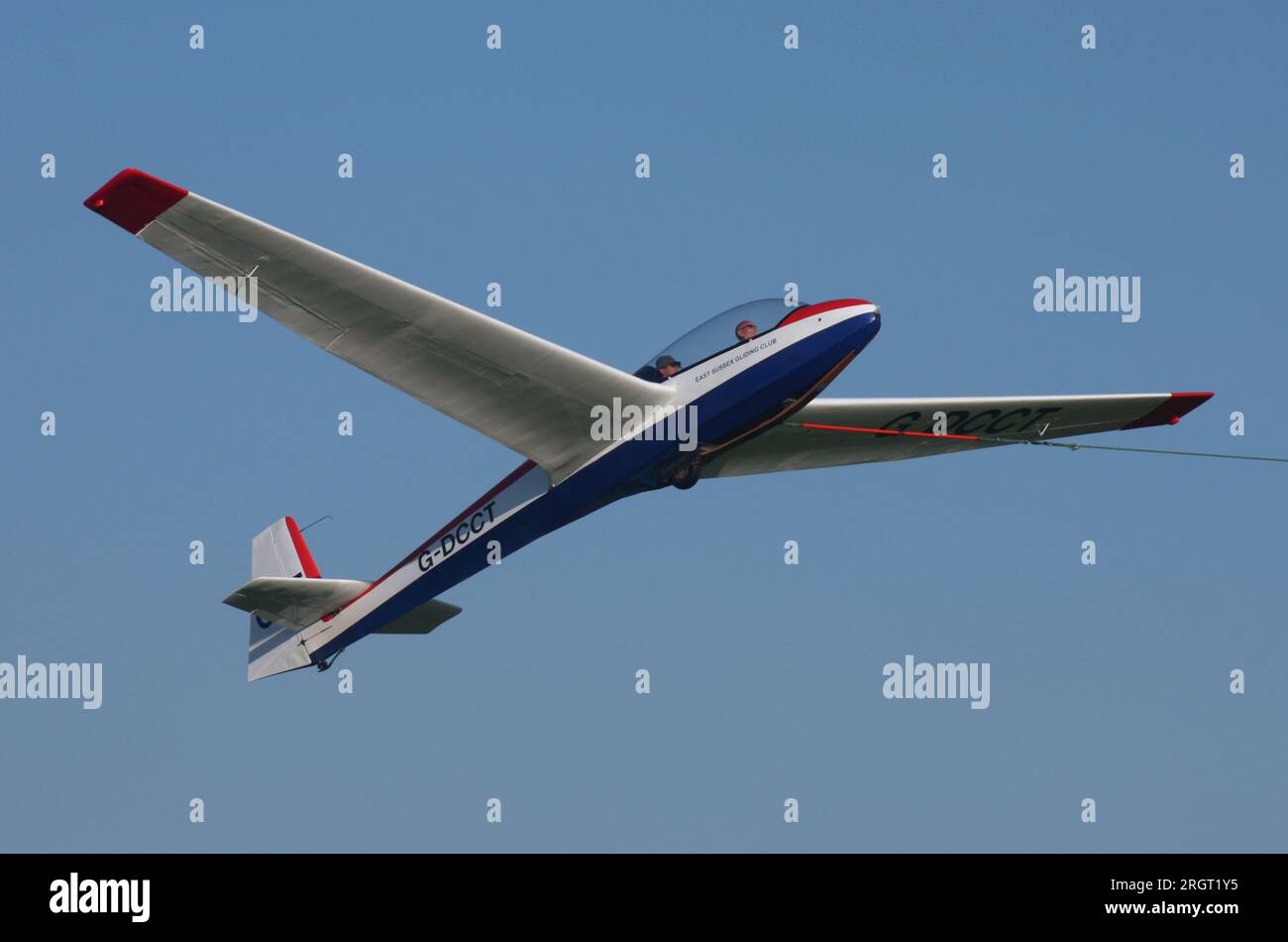 A Schleicher ASK13 glider operated by East Sussex Gliding Club at