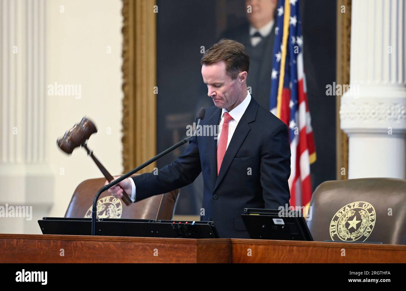 Speaker of the Texas House House DADE PHELAN gavels in as the House