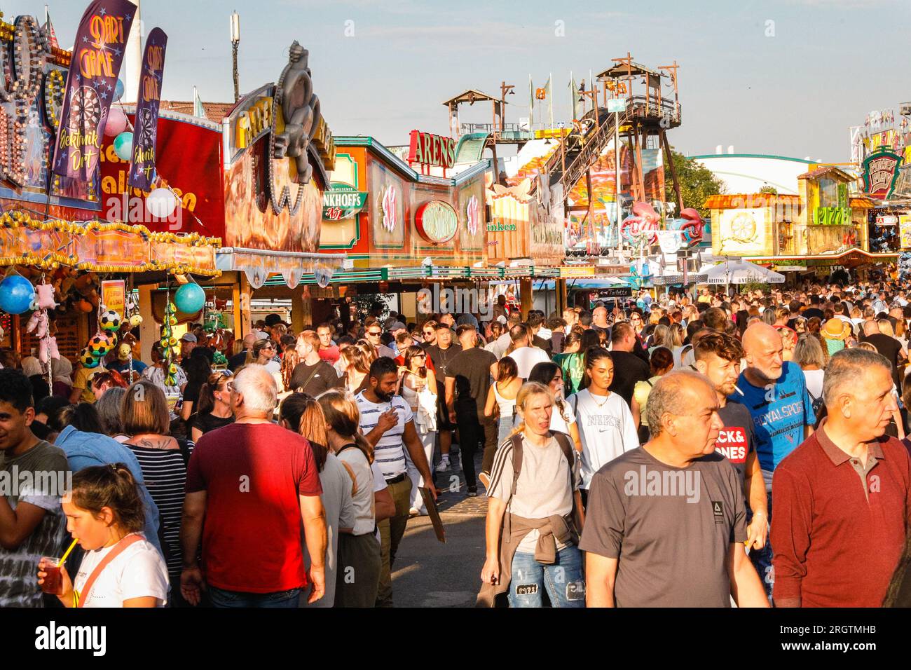 Herne, Germany. 11th Aug, 2023. The funfair on its busiest day so far, in lovely sunshine and warm temperatures attracting the crowds. Cranger Kirmes funfair is one of the largest in Germany. The popular fair regularly attracts more than 4m visitors during its 10 day run, with the vast majority attending on the last weekend. The fair dates back to the early 18th century at Crange. Credit: Imageplotter/Alamy Live News Stock Photo