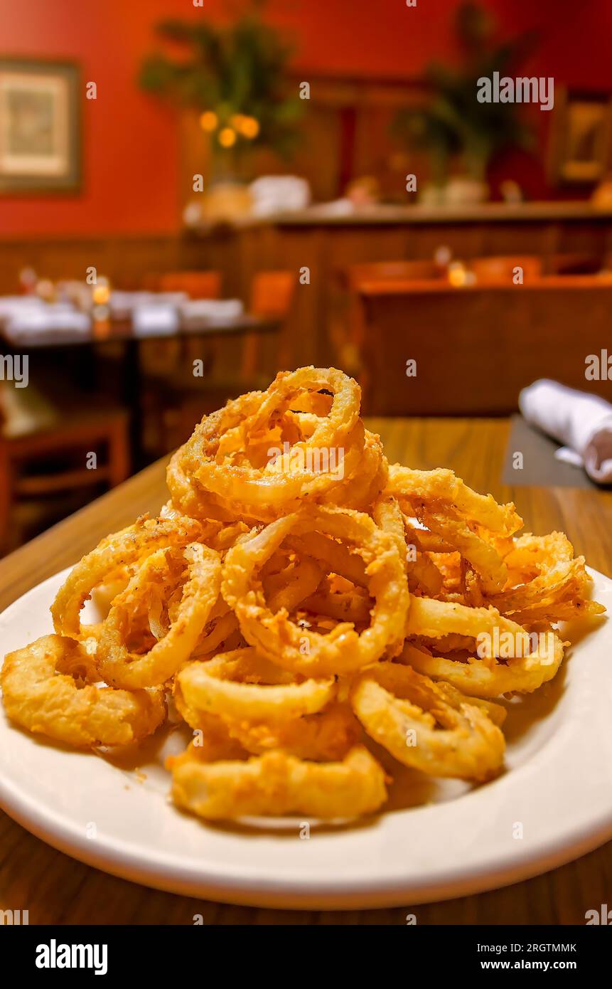 Fried onion rings hi-res stock photography and images - Alamy