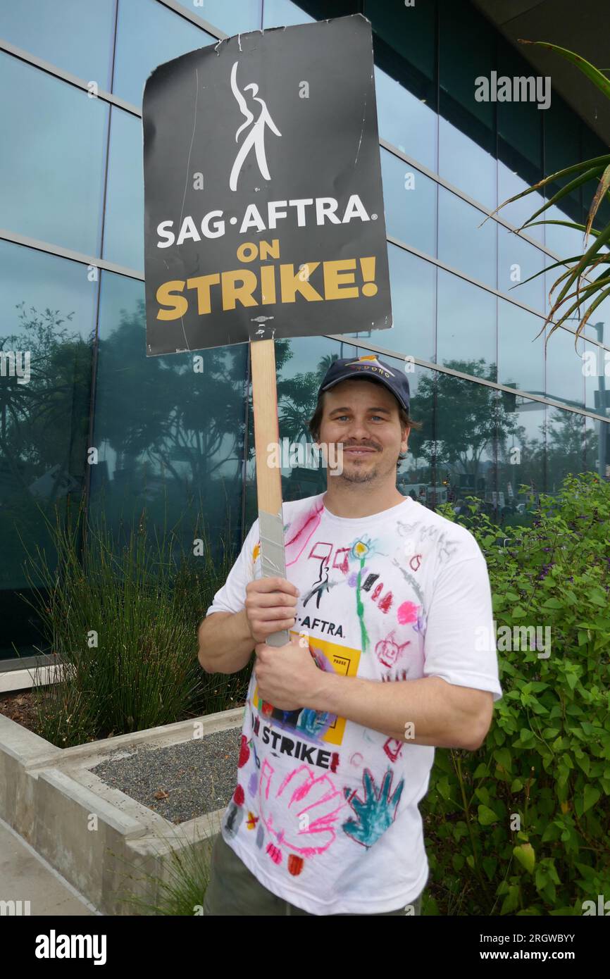 Hollywood actor strike hi-res stock photography and images - Alamy