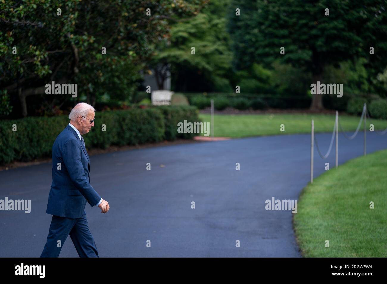 Washington, DC, USA. 11th Aug, 2023. United States President Joe Biden walks to board Marine One on the South Lawn of the White House in Washington, DC, USA, 11 August 2023. President Biden is departing to spend the weekend in Rehoboth Beach, Delaware. Credit: Shawn Thew/Pool via CNP/dpa/Alamy Live News Stock Photo