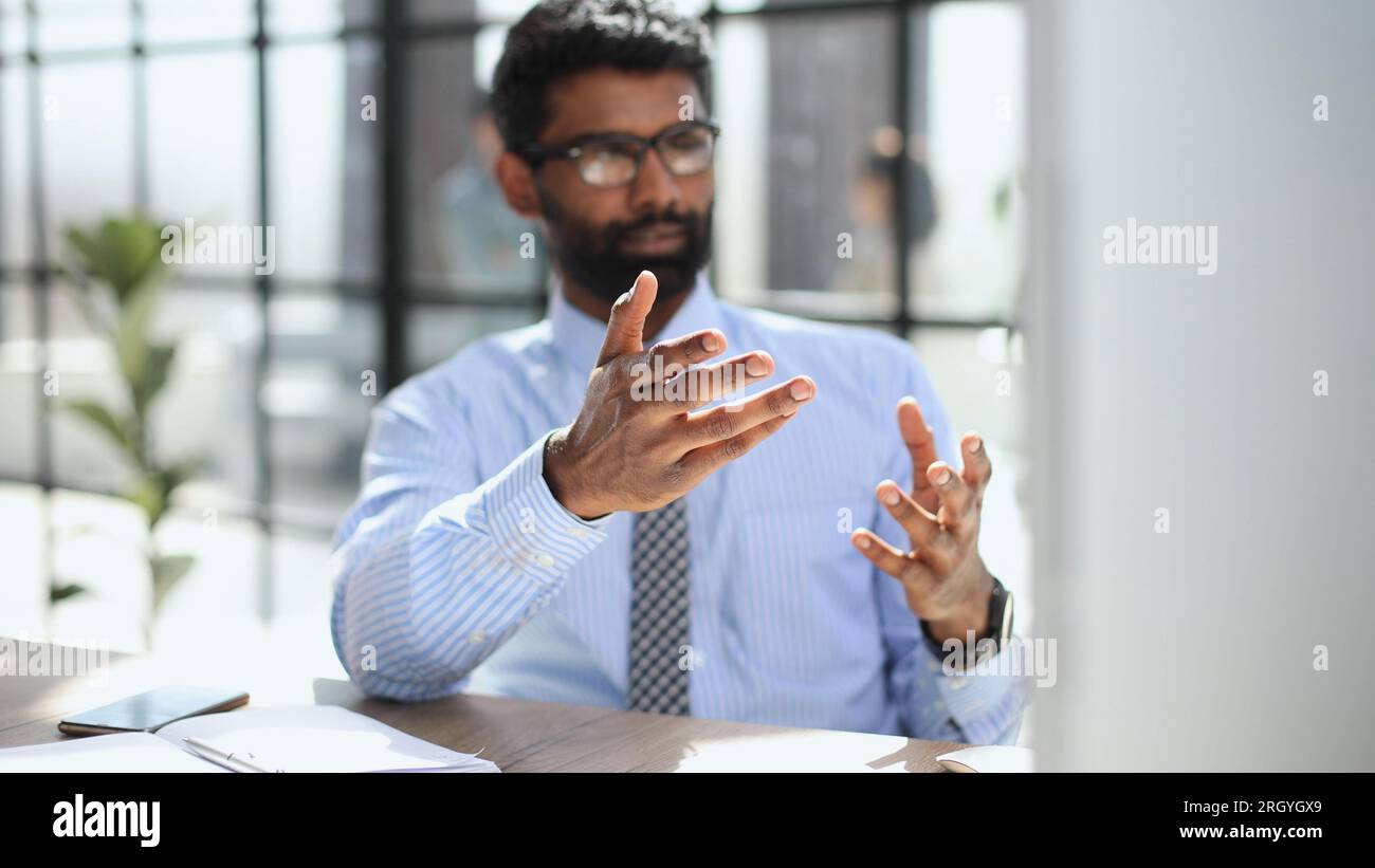 Bearded man going business hi-res stock photography and images - Alamy