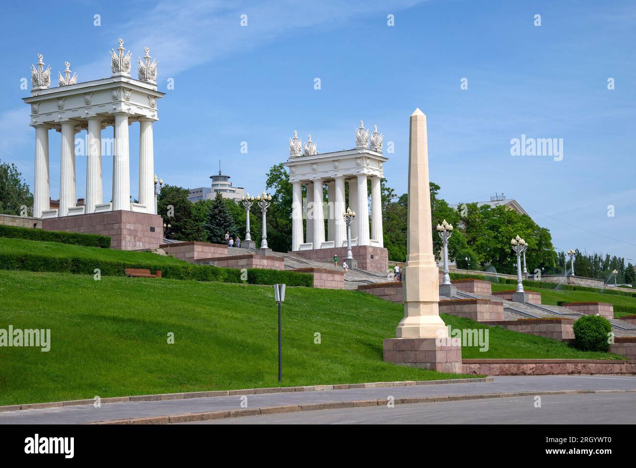 VOLGOGRAD, RUSSIA - JUNE 15, 2023: View of the upper terrace of the Volga River embankment. Volgograd, Russia Stock Photo