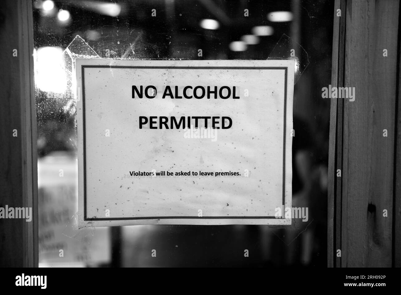 A 'No Alcohol Permitted' sign at the Carter Fold, a country and bluegrass venue in Maces Spring in rural Southwest Virginia. Stock Photo