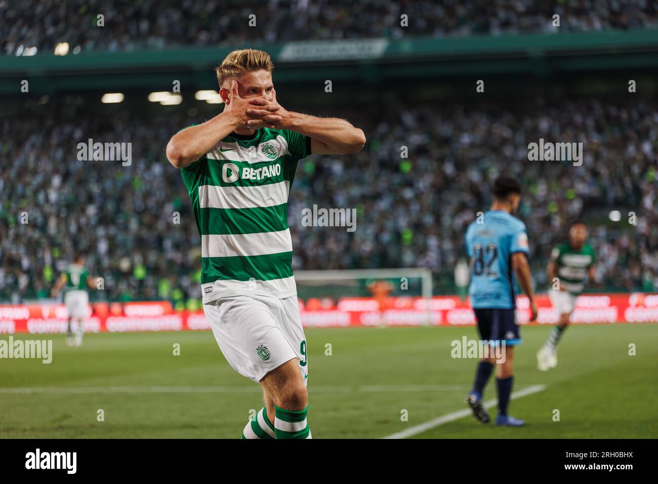 Viktor Gyokeres celebrates after scoring his first goal during Liga  Portugal 23/24 game between Sporting CP and FC Vizela at Estadio Jose  Alvalade Stock Photo - Alamy