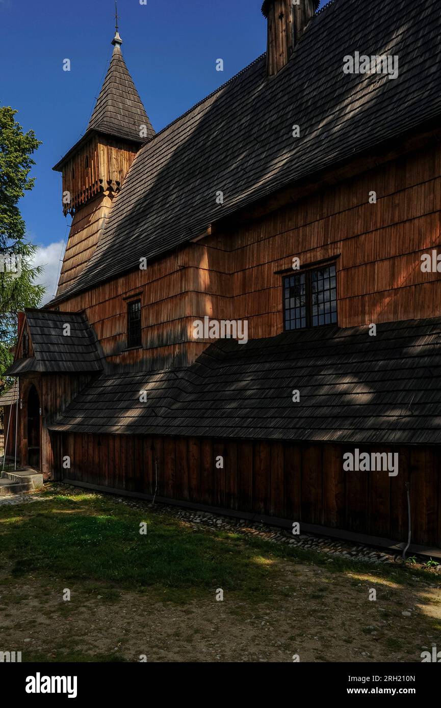 Tower with pyramidal cupola and characteristic overhanging bell chamber