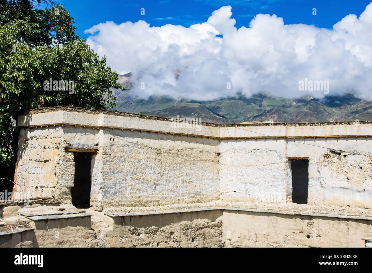Alleyways, Old House, Monastery, Inside the Wall Kingdom of Lo in Lo Manthang, Upper Mustang, Nepal Stock Photo