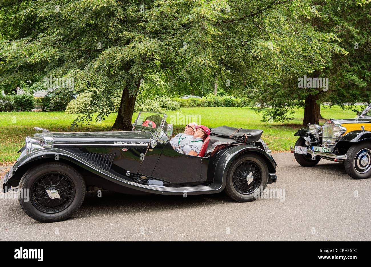 Legendary british vintage black hires stock photography and images Alamy