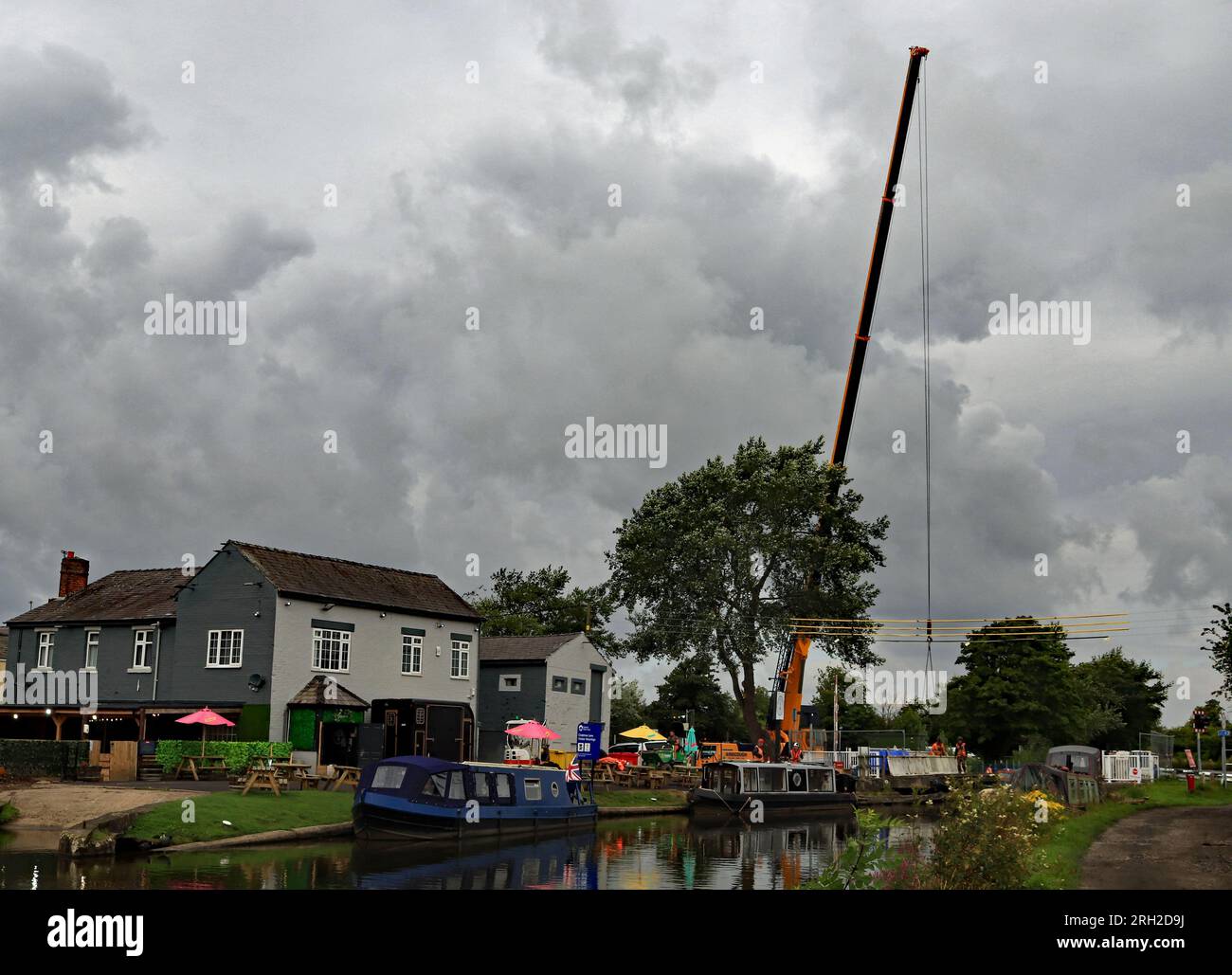 Cw 8396 Bridge rail repairs at The Slipway. The fallen balustrade from the Crabtree Lane canal