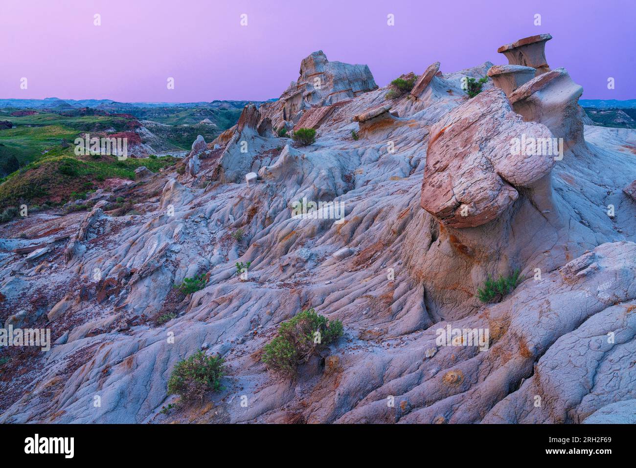 Surreal geology at Schramm Hill Parking Area in Theodore Roosevelt ...