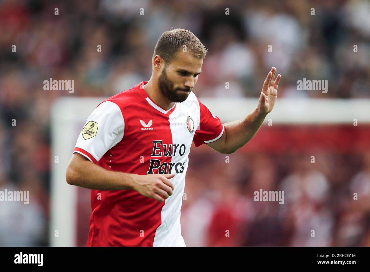 ROTTERDAM - Bart Nieuwkoop of Feyenoord leaves the field during the Dutch premier league match between Feyenoord and Fortuna Sittard at Feyenoord Stadion de Kuip on August 13, 2023 in Rotterdam, Netherlands.