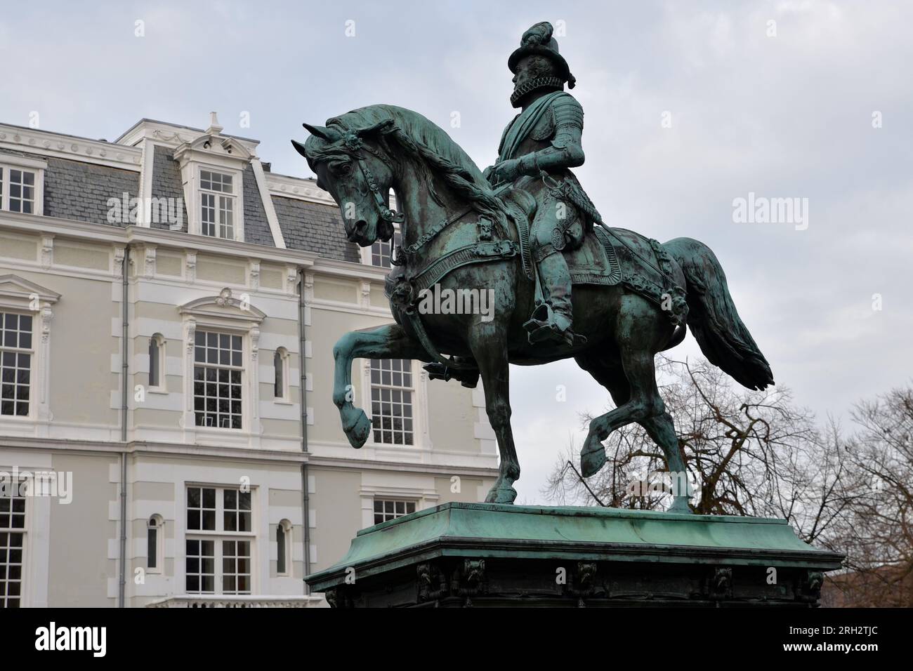Equestrian statue of William of Orange/William the Silent in front of Paleis Noordeinde, The