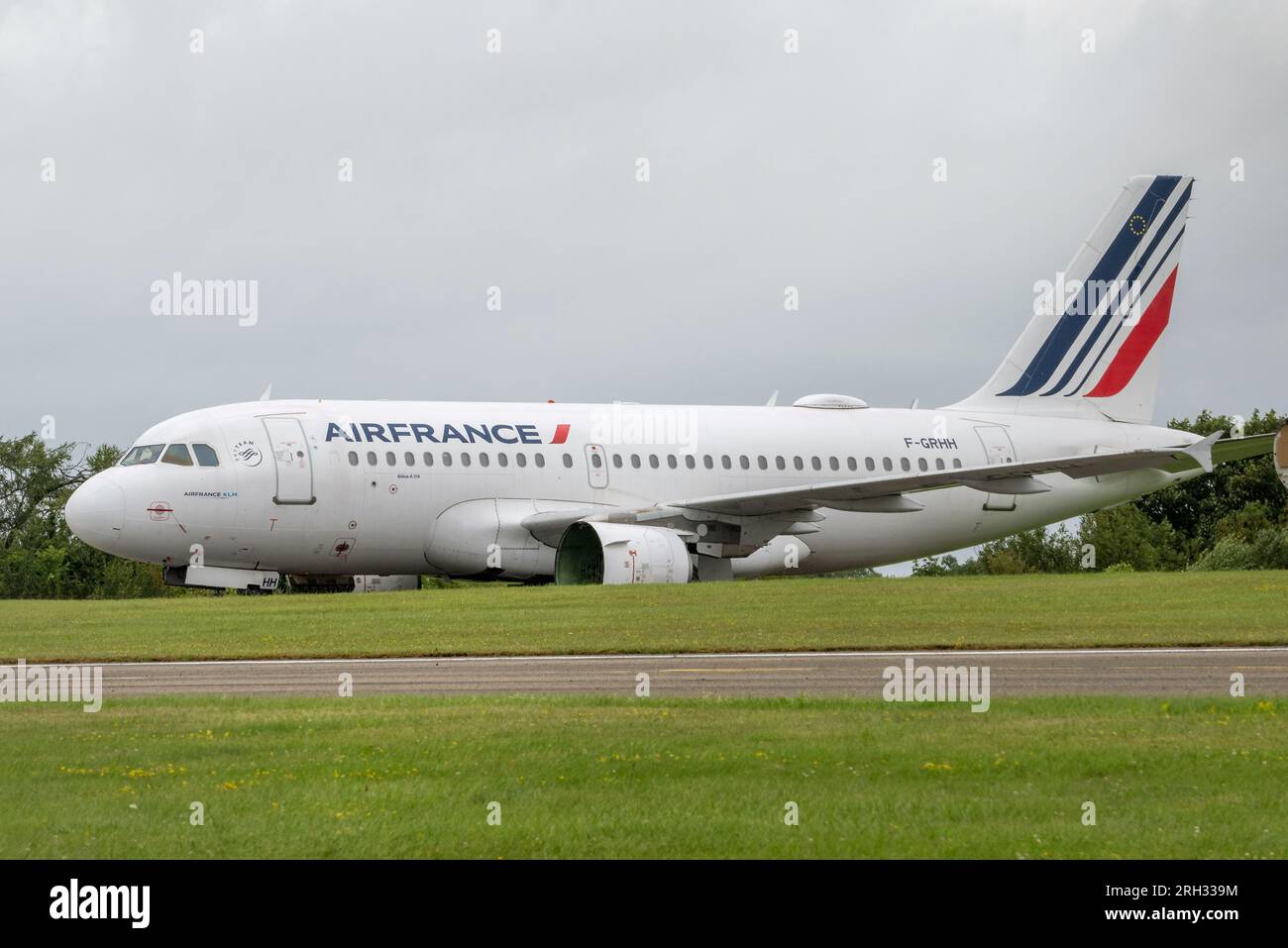 AF Air France Aviationtag A319-100 コンビ色 1024px-Airfrance.a318-100.f-