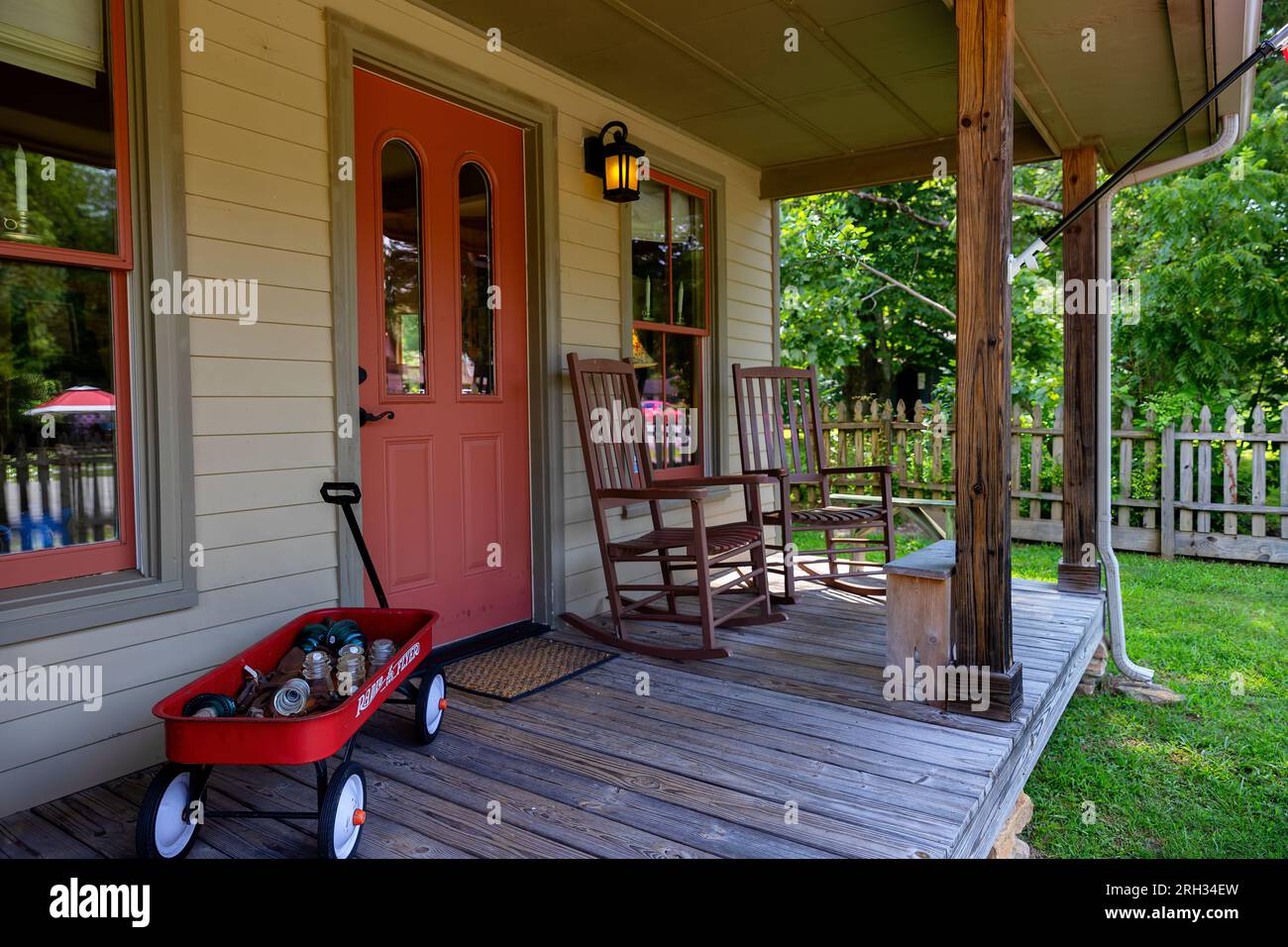 Rugby, Tennessee, USA - July 29, 2023:Inviting front porch of Perrigo/Alexander Borading House. Stock Photo
