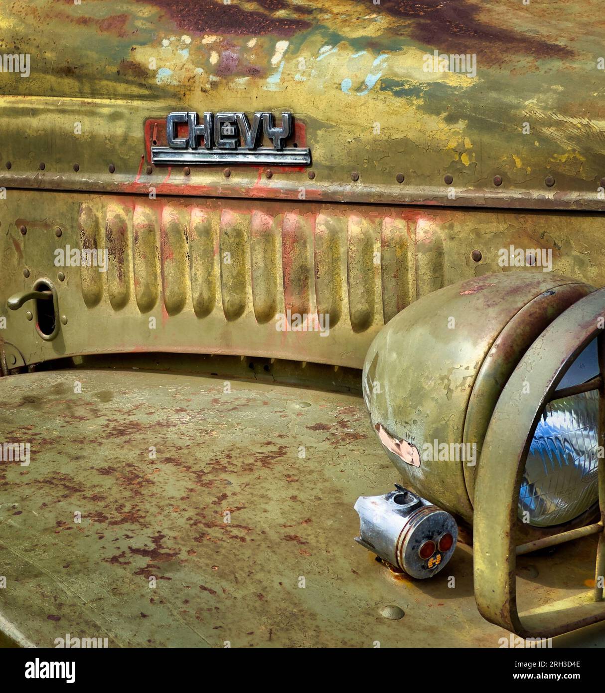 Rusty Chevy Engine Rusty chevy hi-res stock photography and images - Alamy