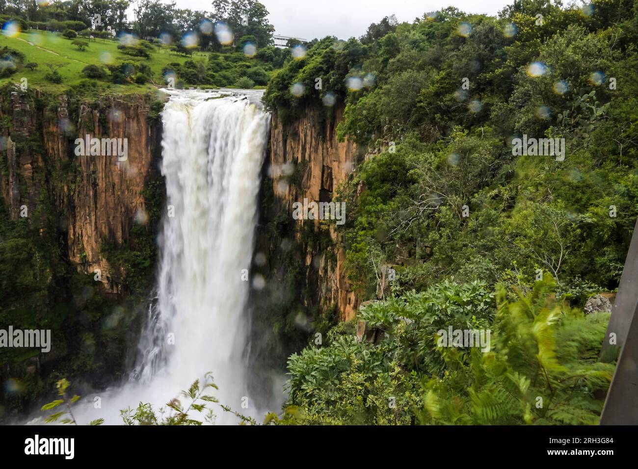 Howick falls waterfall on Umgeni river in Kzn midlands meander Stock Photo