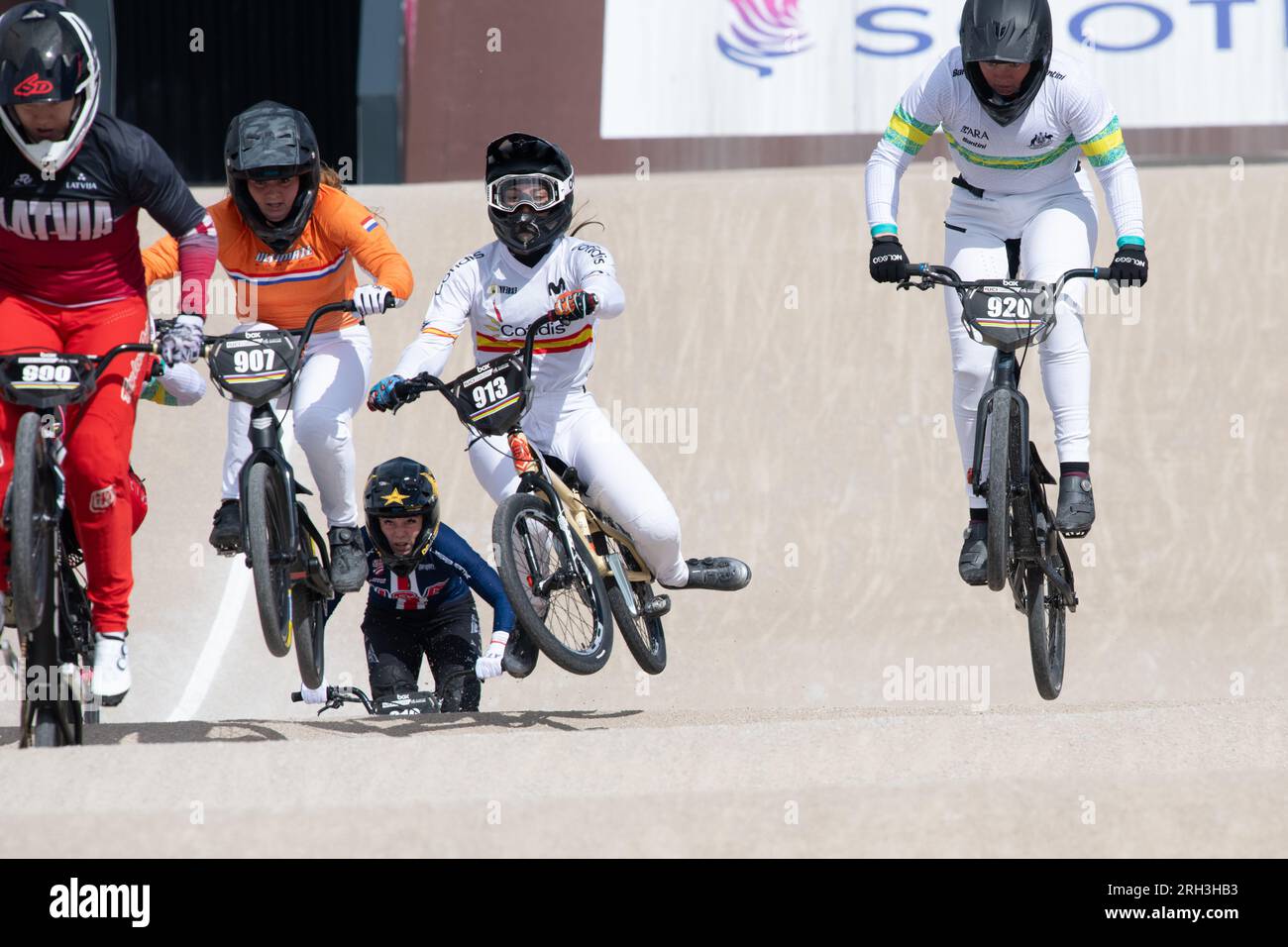 Bmx racing womens junior hi res stock photography and images Alamy