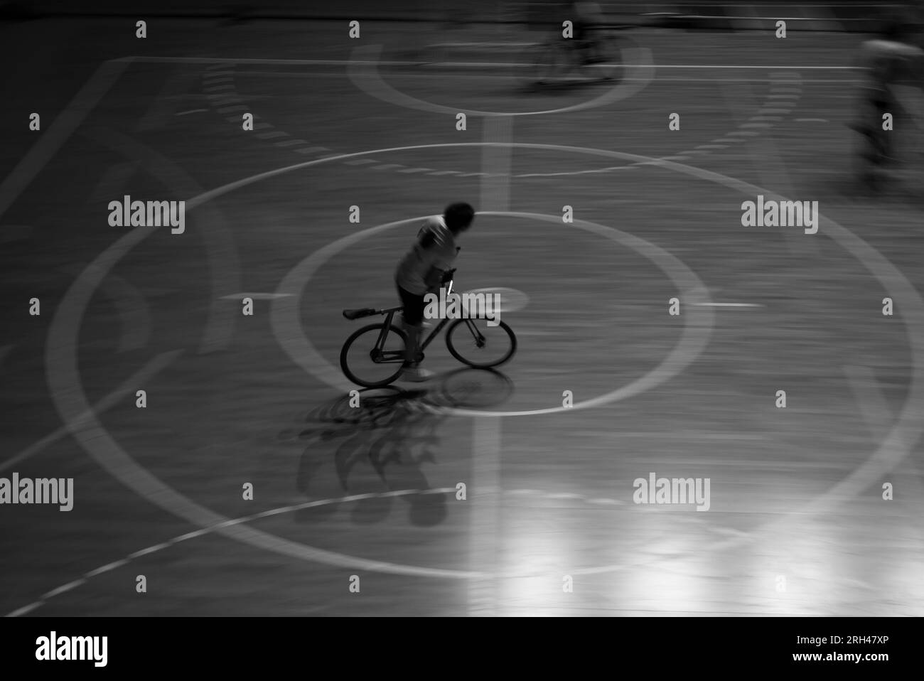 2023 gymnastics Black and White Stock Photos & Images Alamy