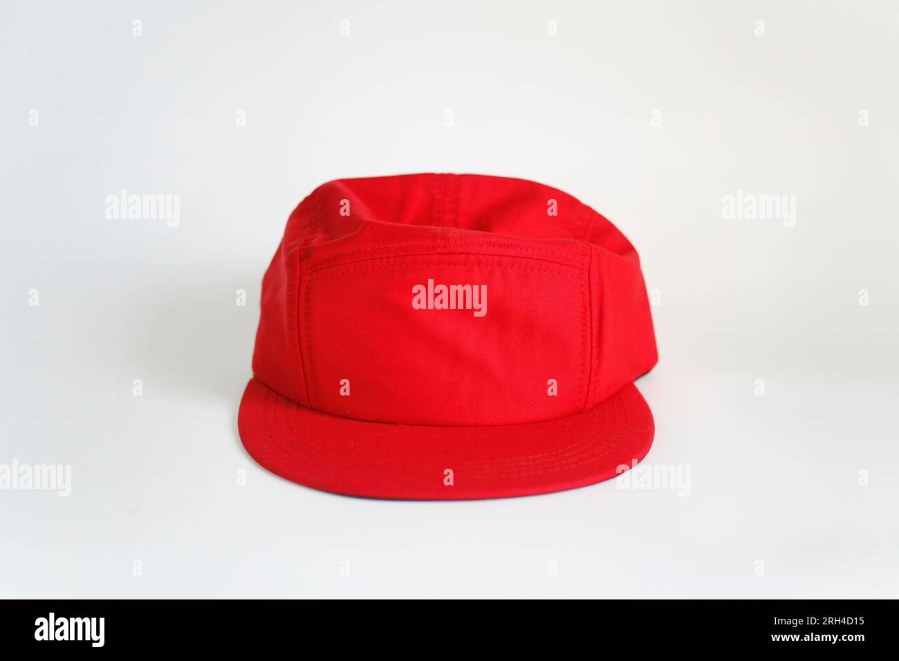 Snapback hat hi-res stock photography and images - Alamy