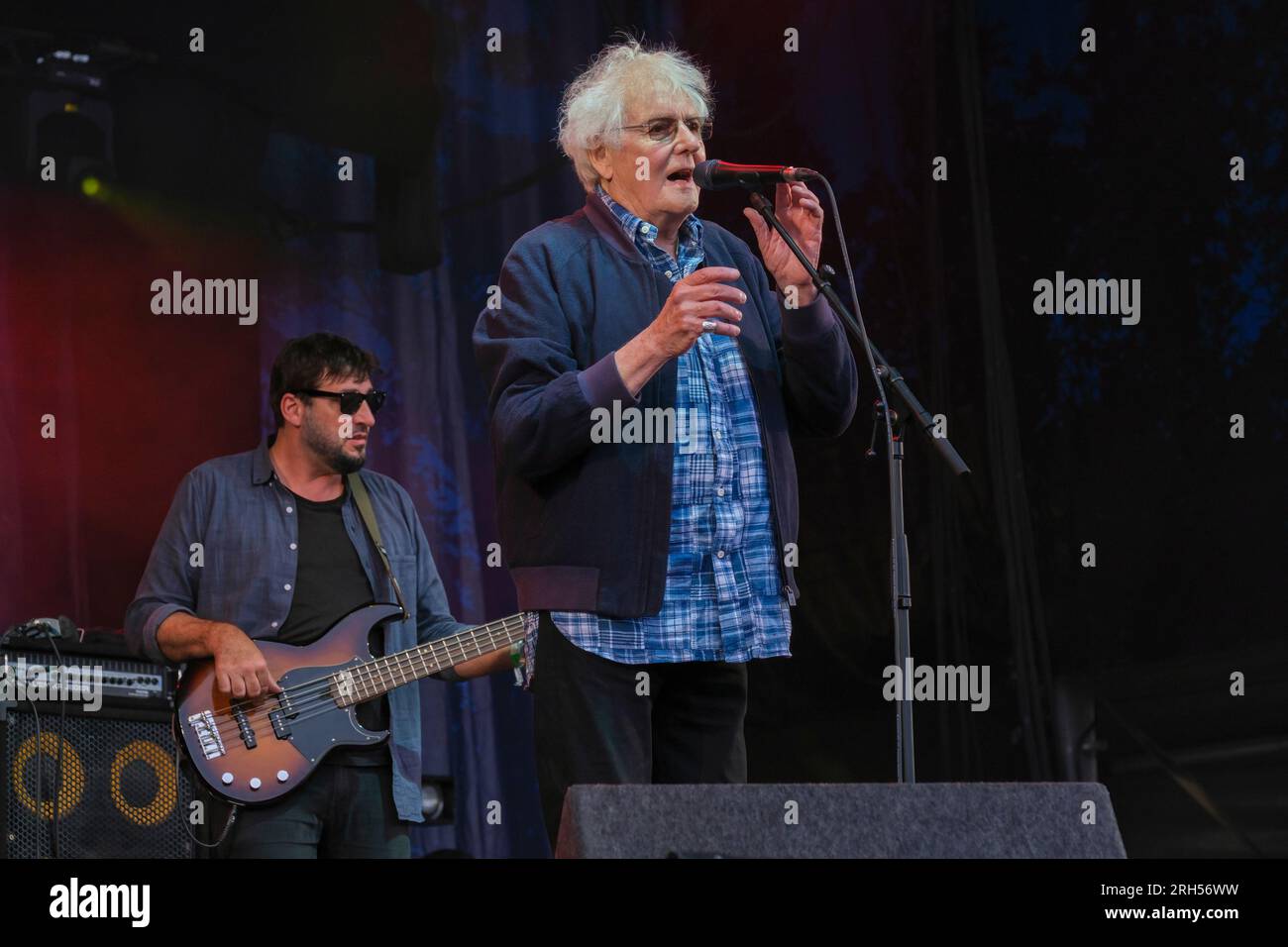 Dave Cousins of the Strawbs performing at his farewell gig. Fairports Cropredy Convention. August 11, 2023 Stock Photo