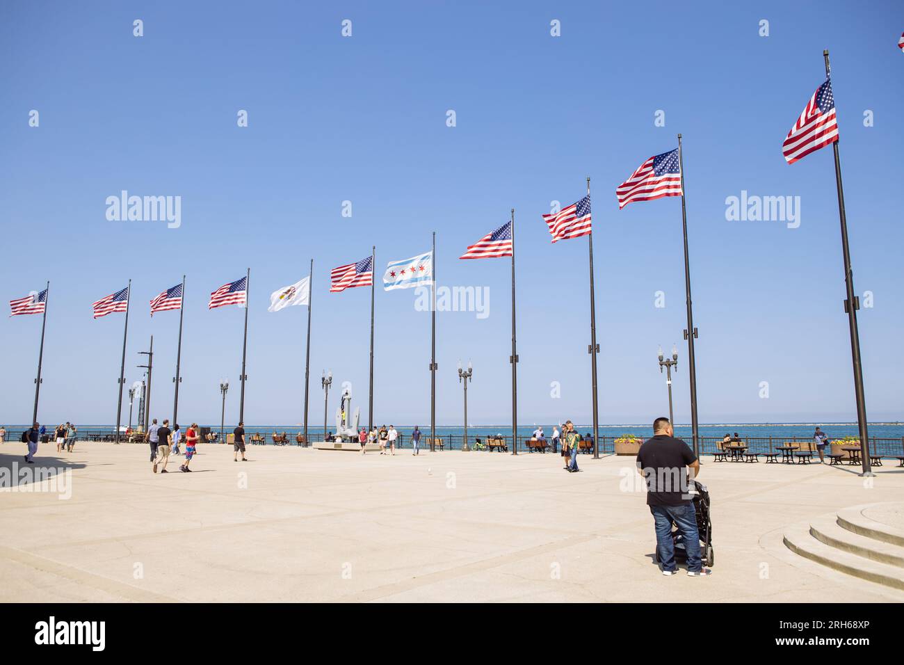 Pier Flag Chicago flags hi-res stock photography and images - Alamy