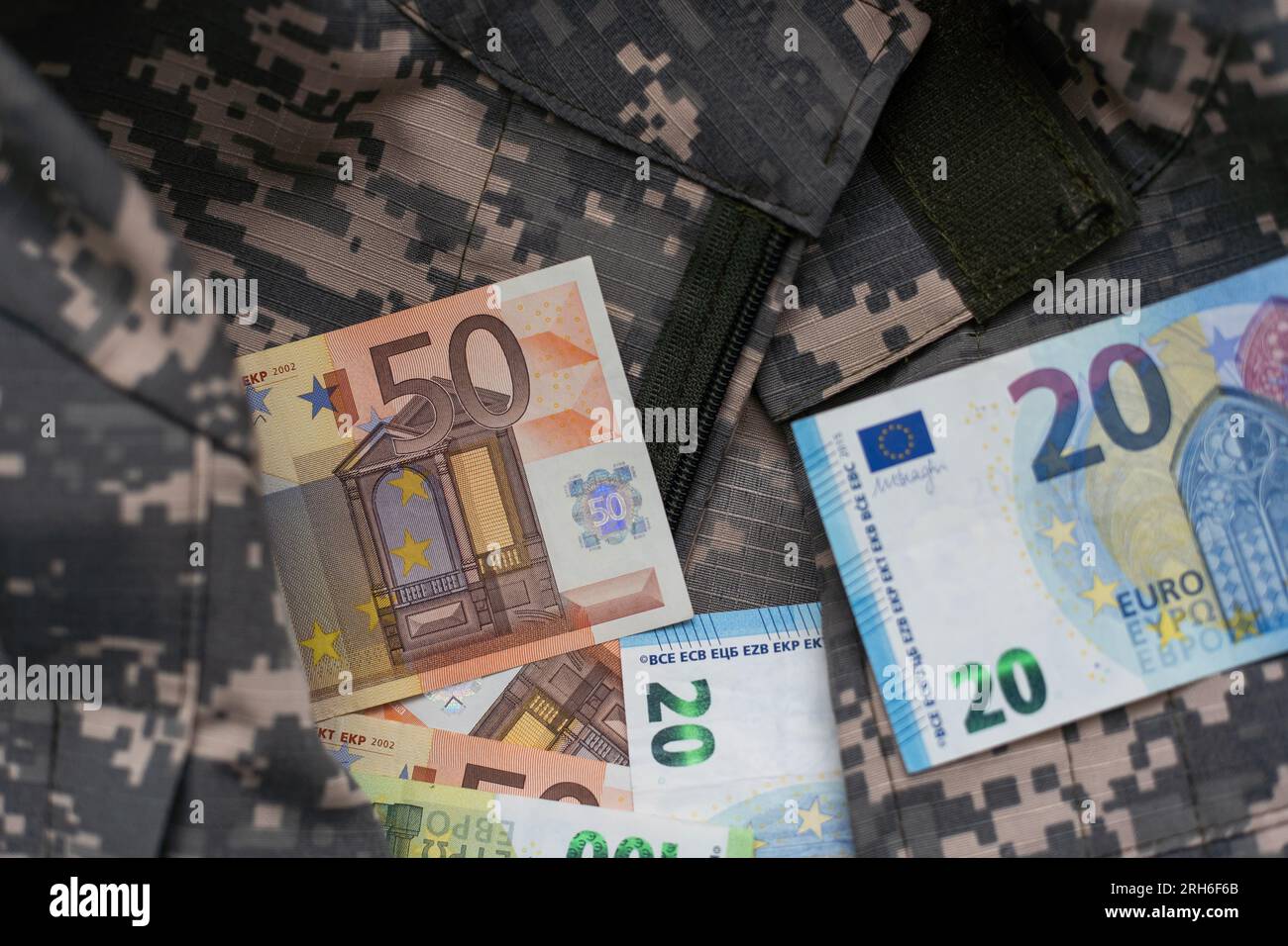 soldier camouflage, military uniform, money Stock Photo Alamy