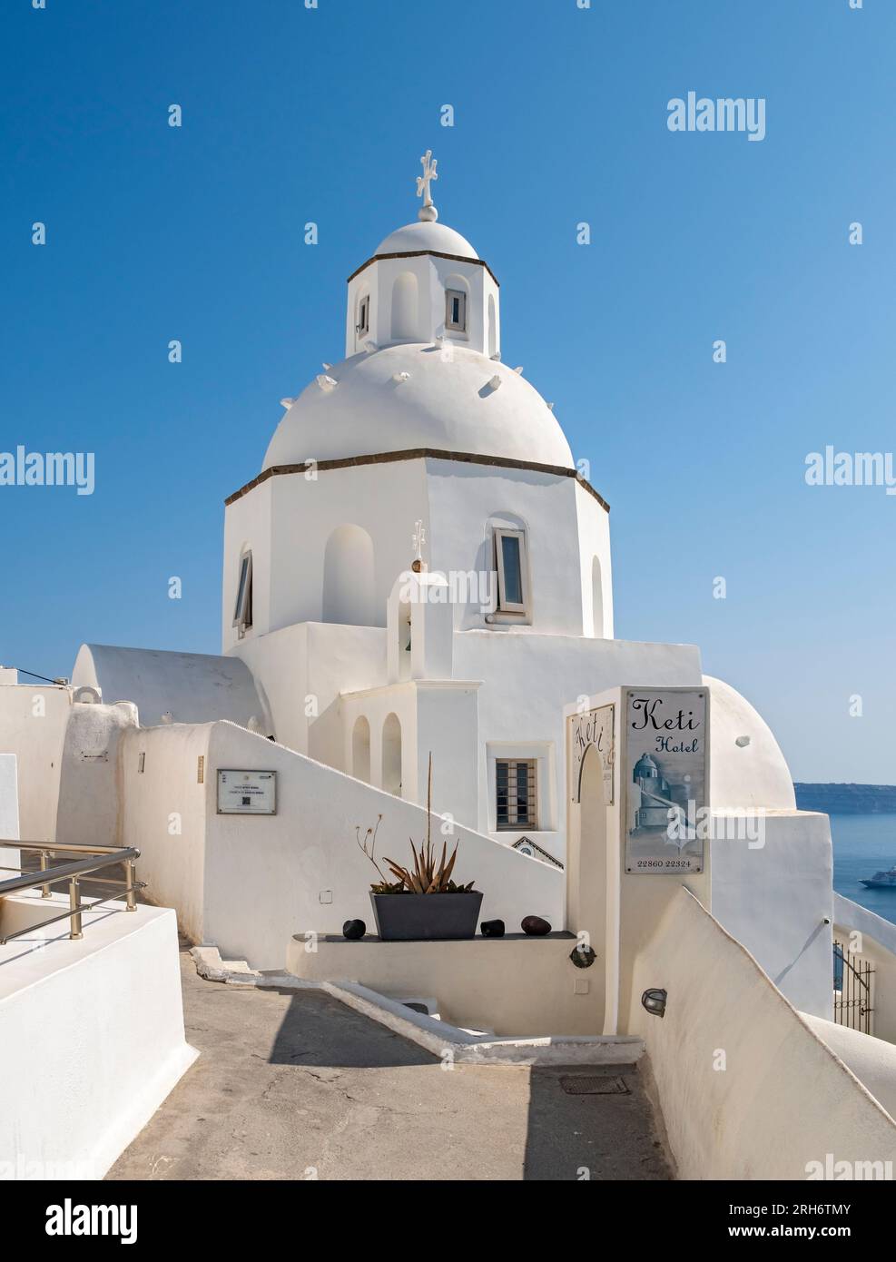 White-washed Church of St Minas (Agios Minas), Fira, Santorini, Greece Stock Photo
