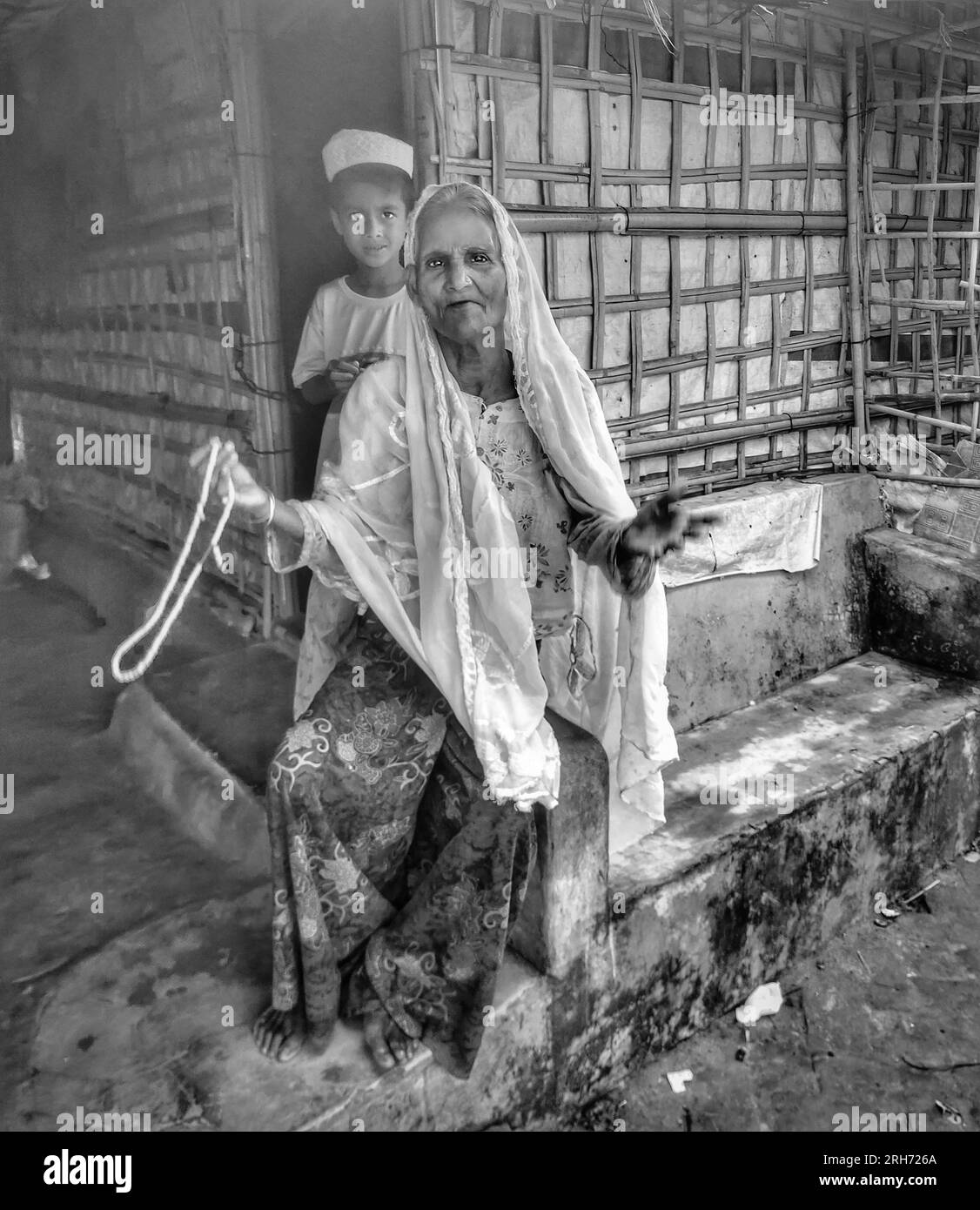 Rohingya refugees kutupalong Black and White Stock Photos & Images Alamy