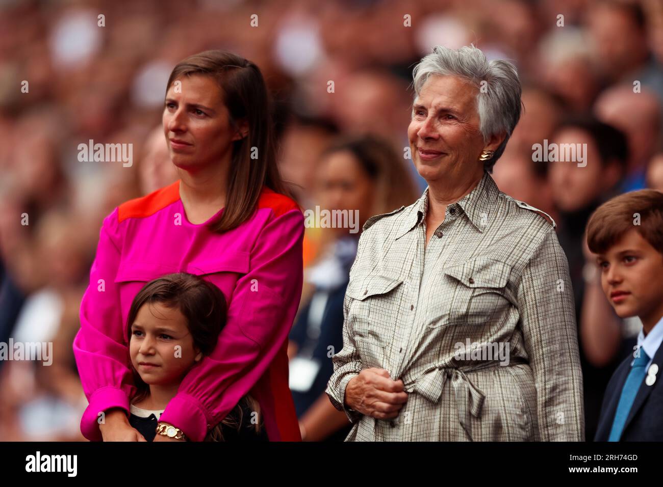 Daughter of John Berylson, Sara Berylson (left) and wife Amy Smith