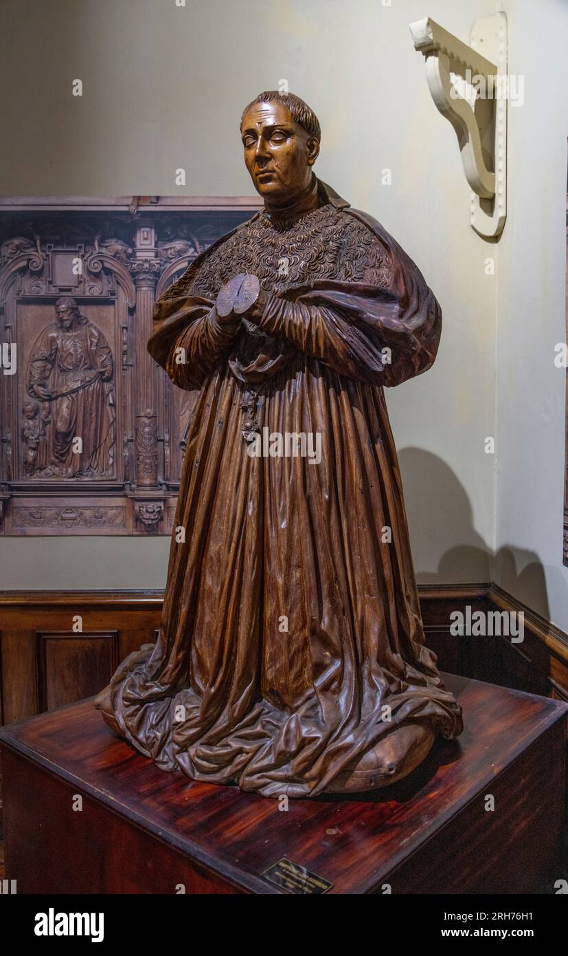 carved wooden statue of Bartolomeo Lobo Guerrero, archbishop of Lima, by Matin Alonso de Mesa, 1622, Treasury Museum, Lima Cathedral, Peru Stock Photo