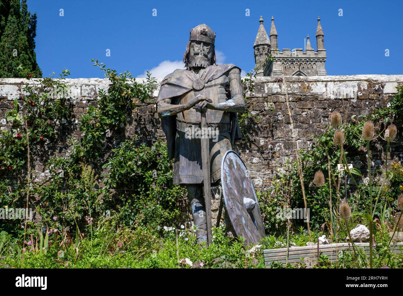 King Alfred sculpture at Shaftesbury Abbey Stock Photo