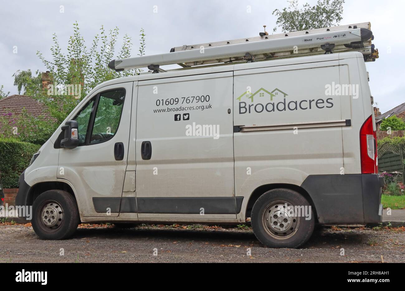 Broadacres Housing Association repairs van, not-for-profit socialhousing provider vehicle, based in Northallerton, North Yorkshire, England,UK,DL6 2YD Stock Photo
