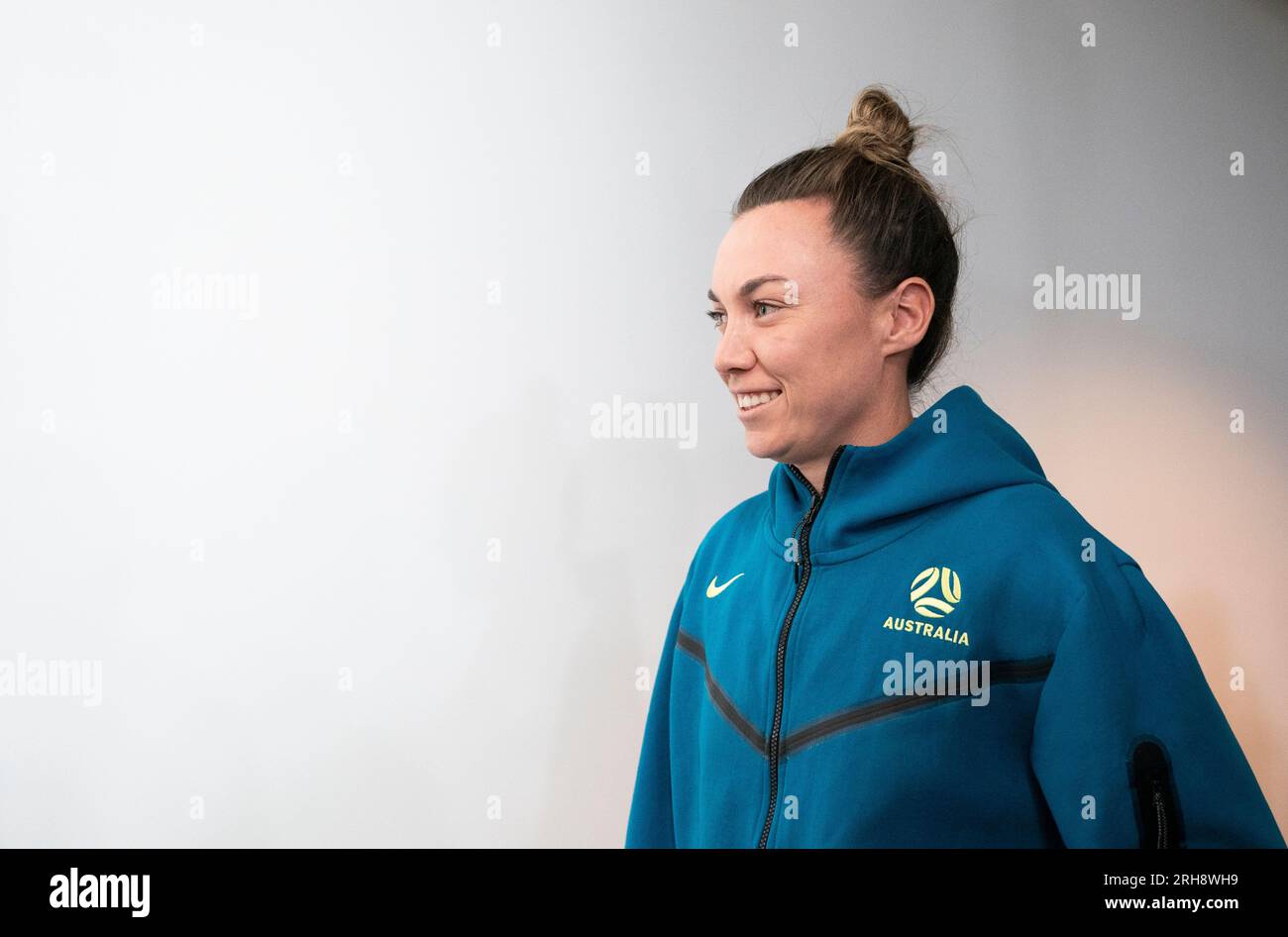 Australia's Mackenzie Arnold walks out to talk before the press conference at Stadium Australia, Sydney. Picture date: Tuesday August 15, 2023. Stock Photo