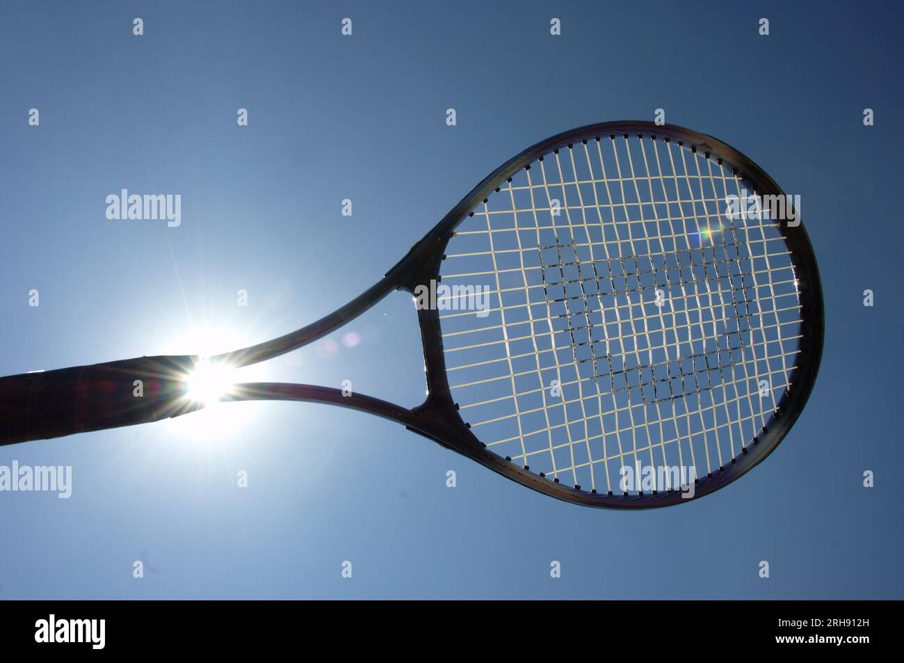 Tennis in slow motion hi-res stock photography and images - Alamy